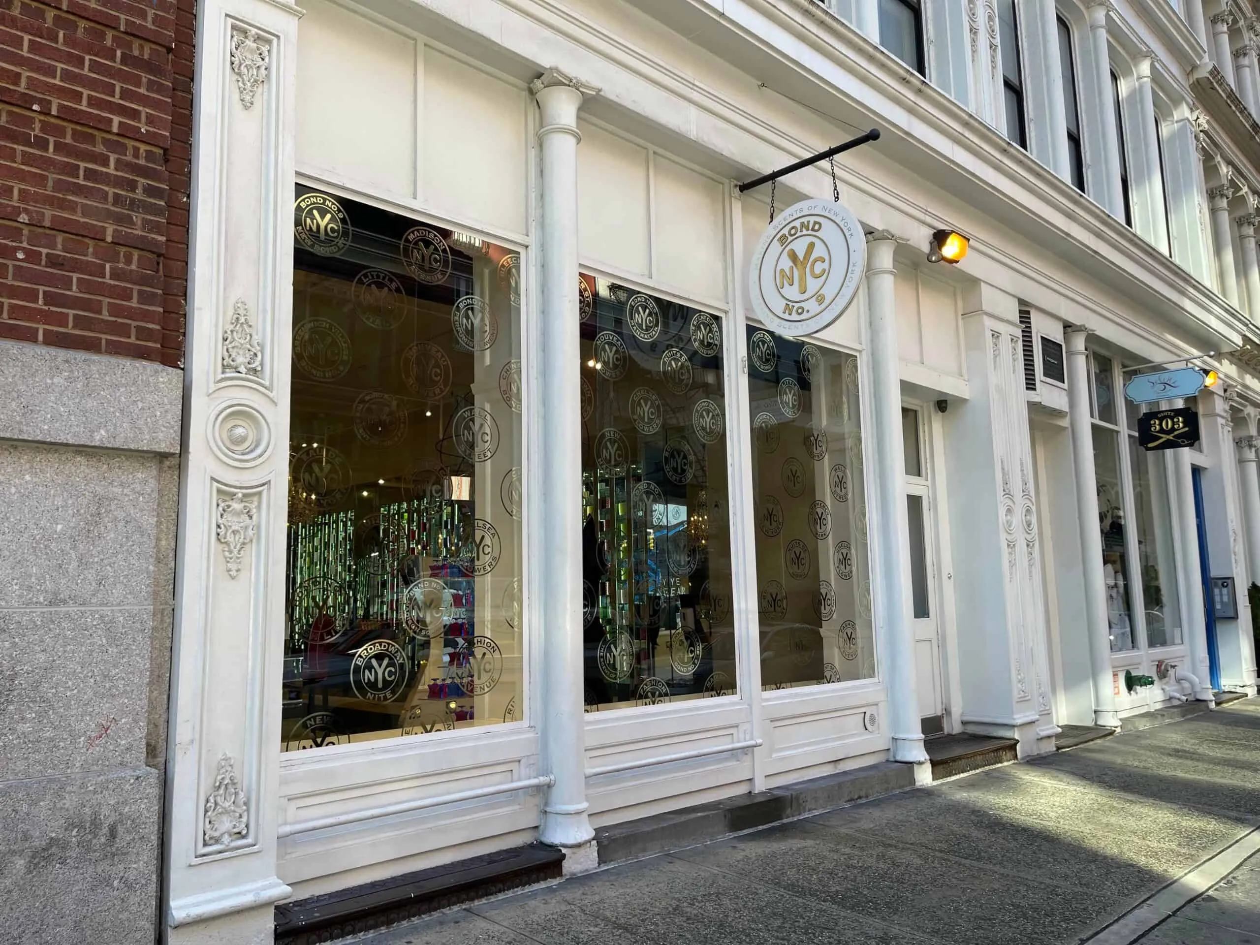 What Is a Niche Fragrance?