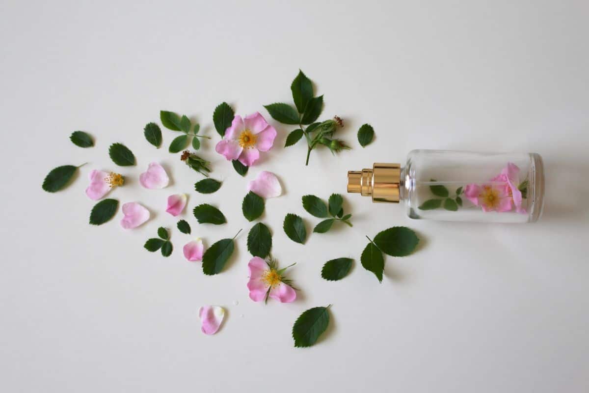 How To Make Perfumes From Flowers?