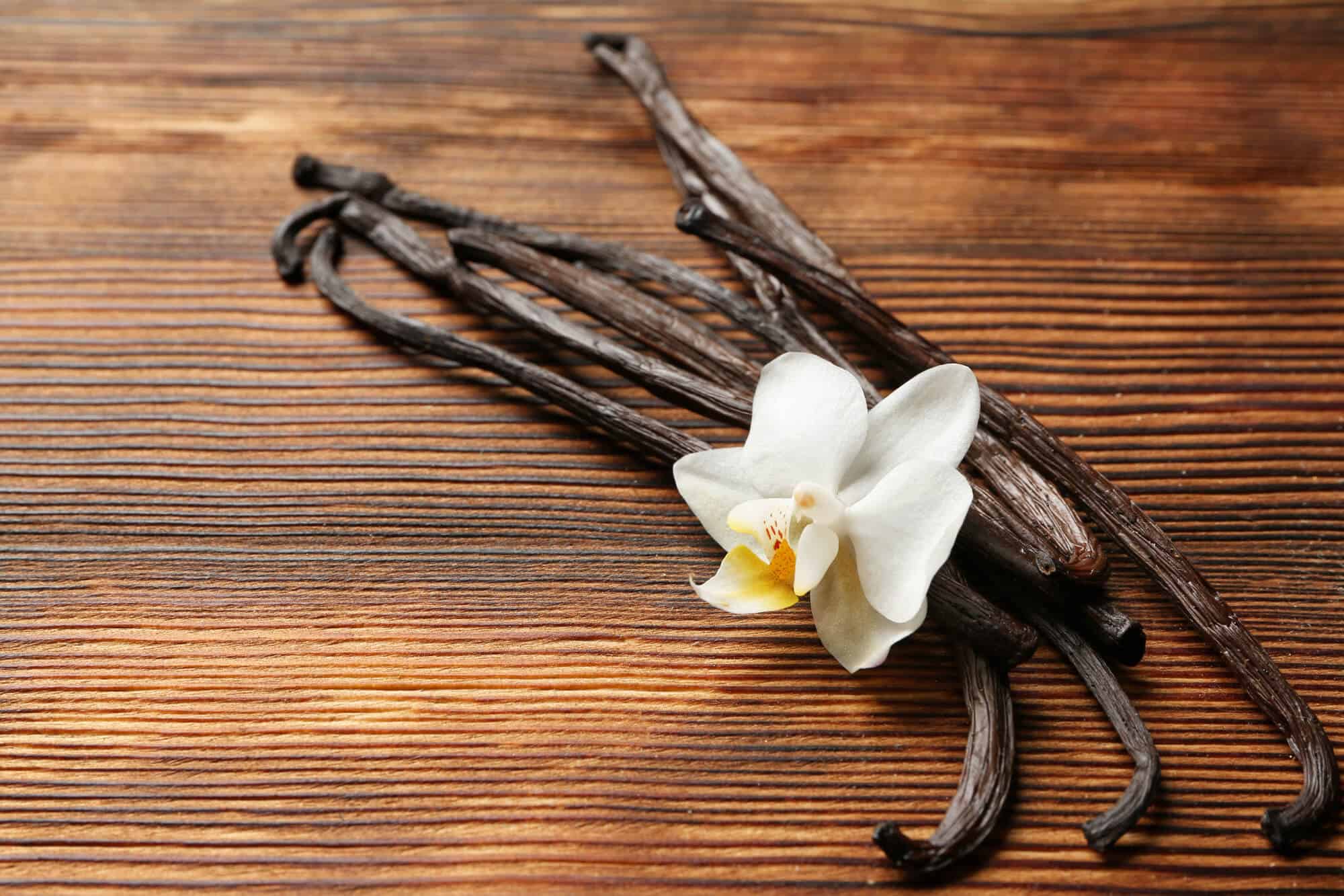 6 Unique Colognes That Smell Like Vanilla